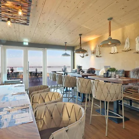 度假居 Gorgeous In Lembruch-duemmer With Kitchen *